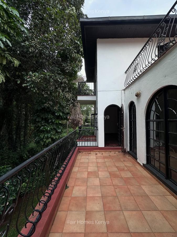 4 Bed Townhouse with En Suite at Riverside Drive - 14