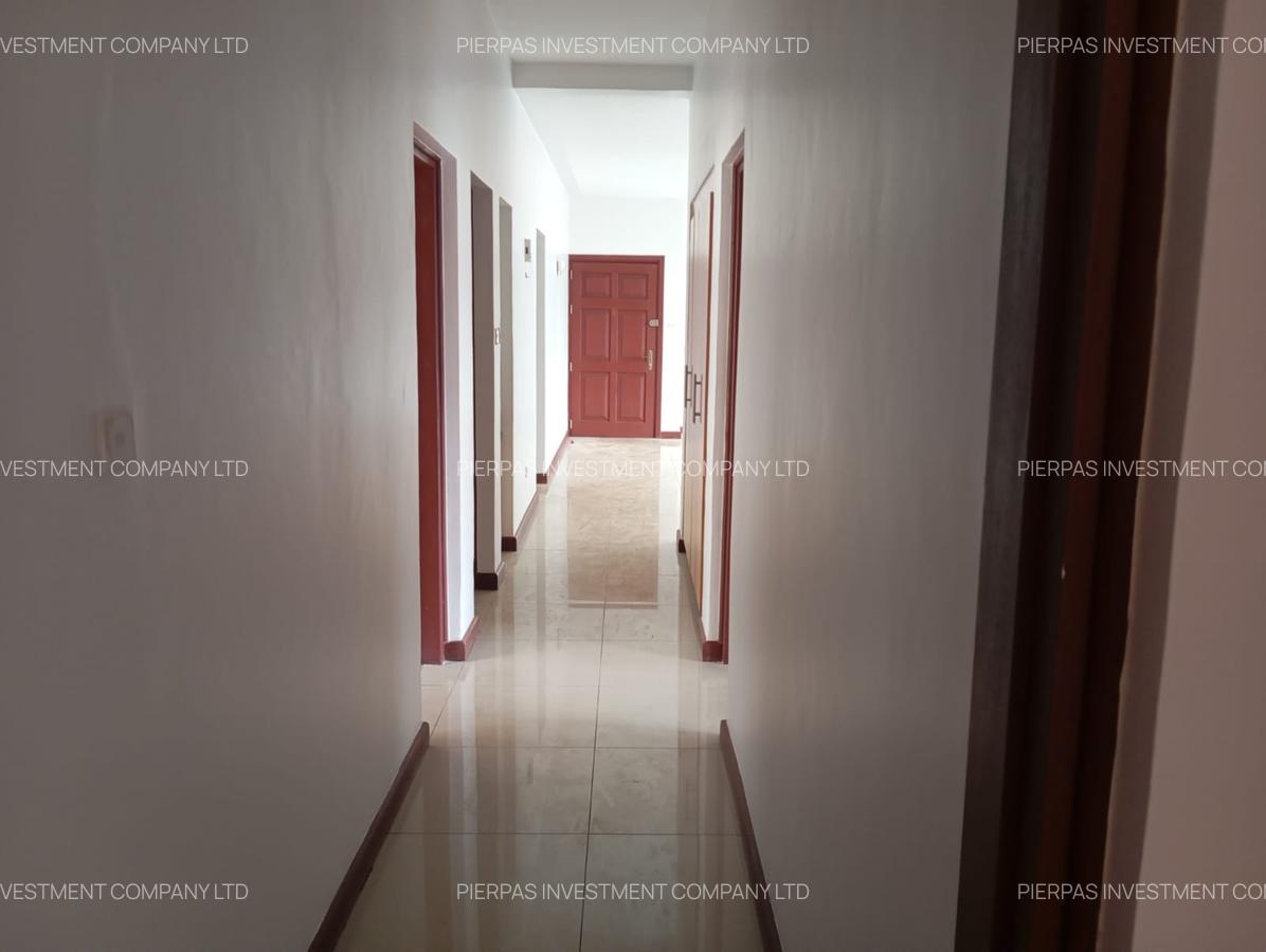 Serviced 3 Bed Apartment with En Suite in Westlands Area - 10