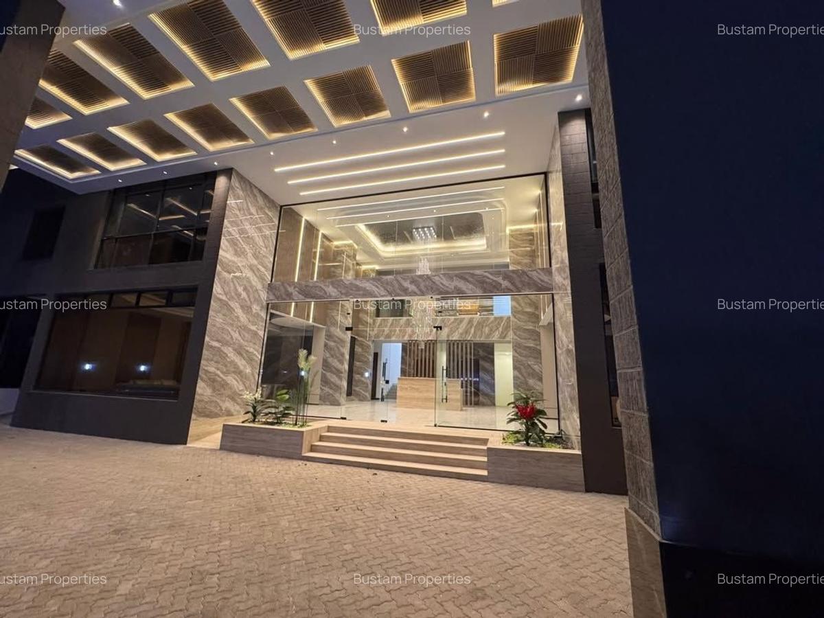 Serviced 2 Bed Apartment with En Suite in Brookside - 1