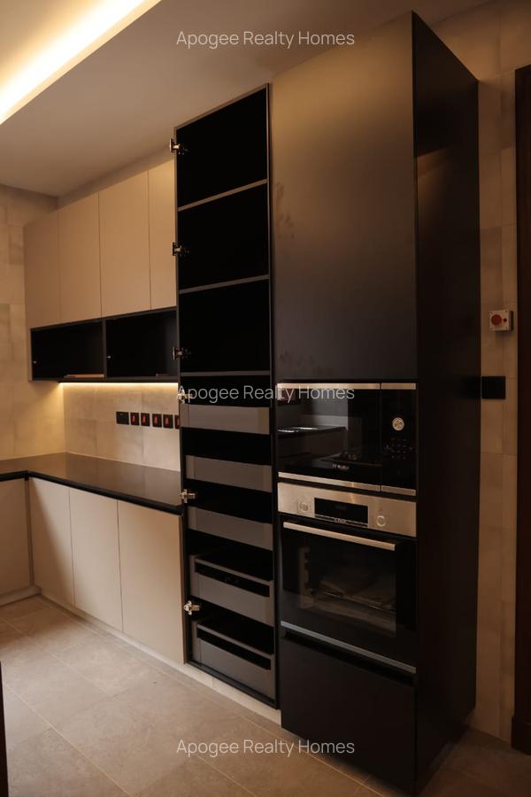 5 Bed House with En Suite at Runda - 9