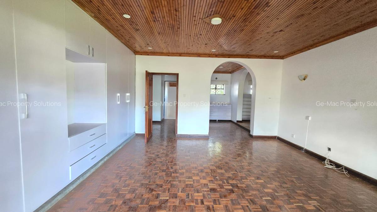 4 Bed House with En Suite in Runda - 7