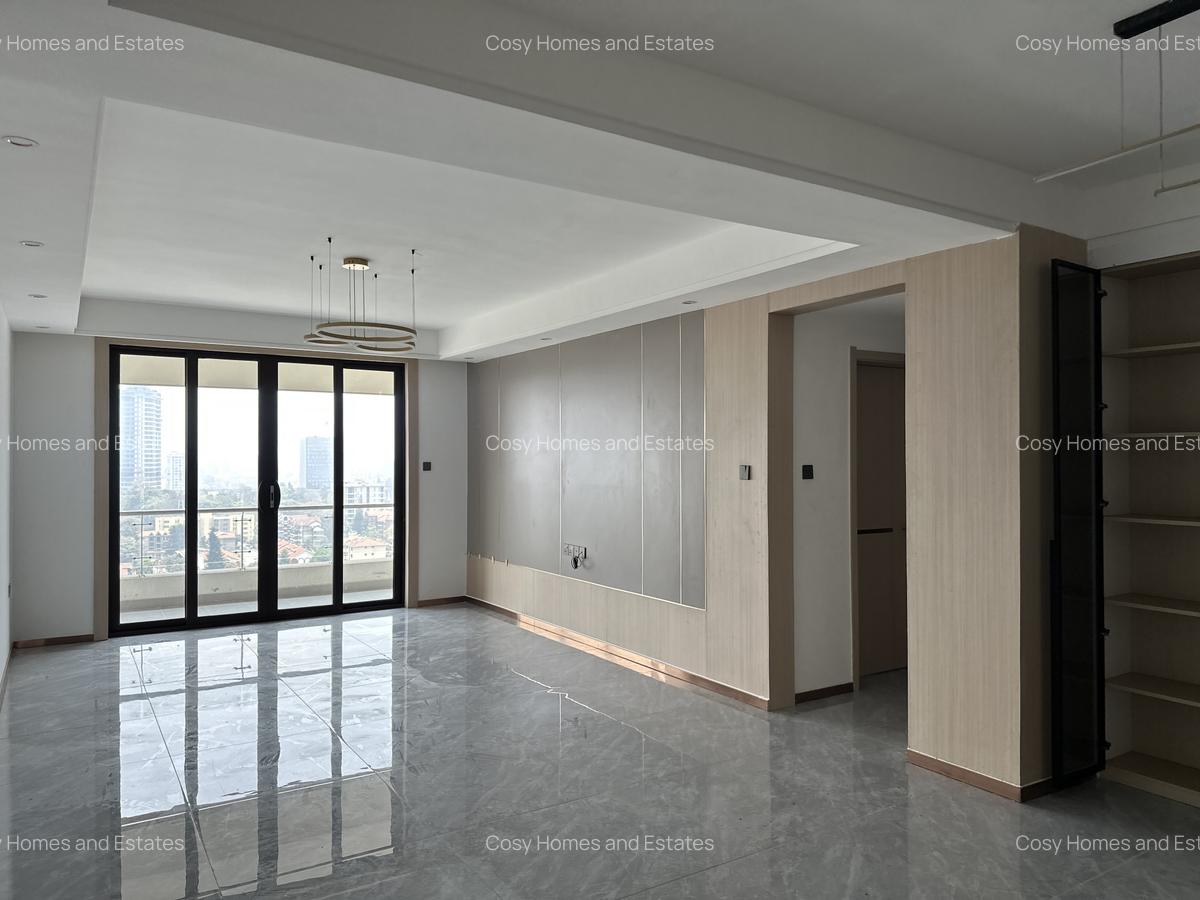 3 Bed Apartment with En Suite at Riverside - 1