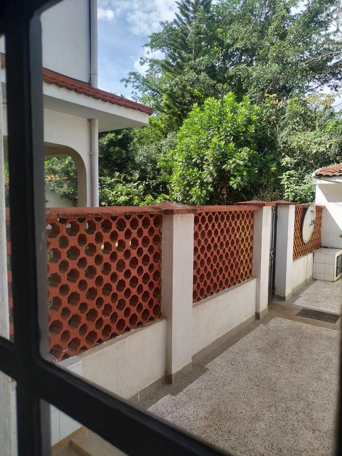 5 Bed Townhouse with Staff Quarters in Lavington - 3