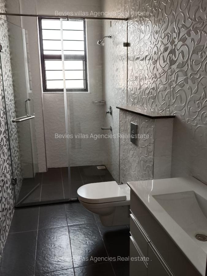 3 Bed Apartment with En Suite in General Mathenge - 6