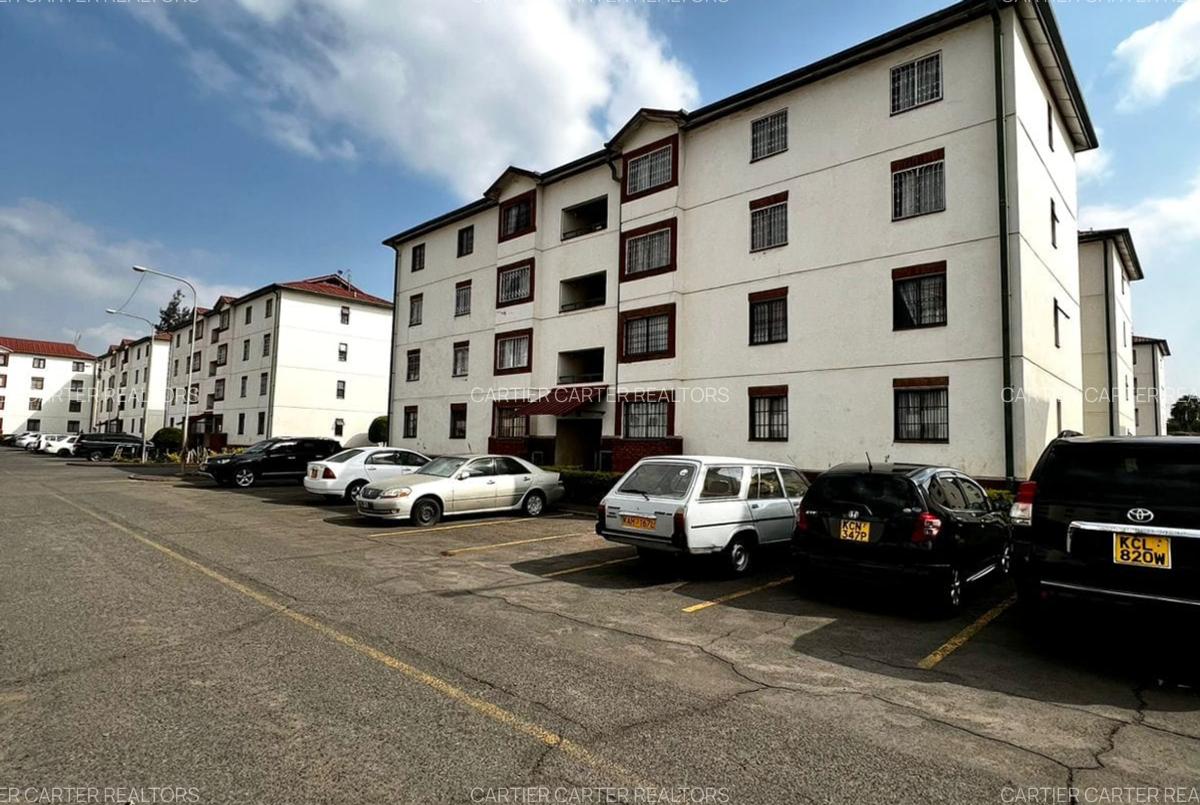 3 Bed Apartment with En Suite at Nyayo Estate - 1