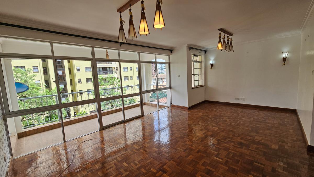 3 Bed Apartment with En Suite in Kilimani - 2