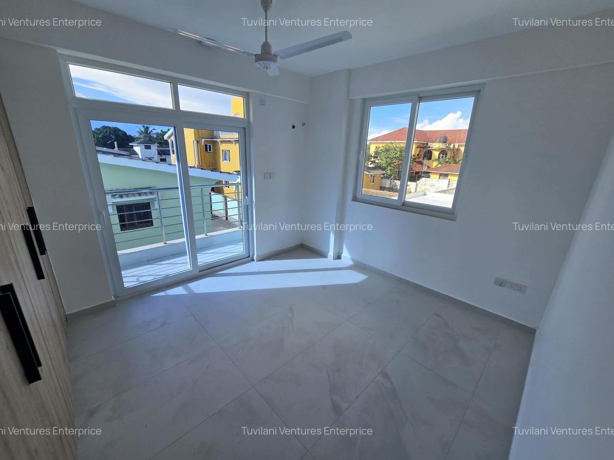 2 Bed Apartment with En Suite at Nyali Mombasa - 9