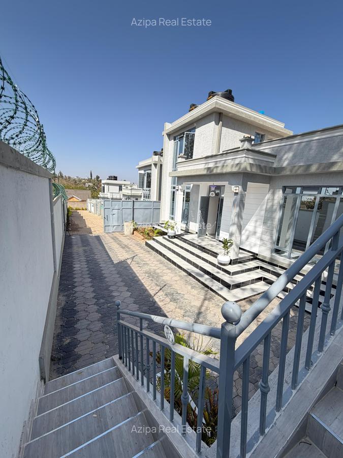 4 Bed Townhouse with Garden at Mugutha - 9
