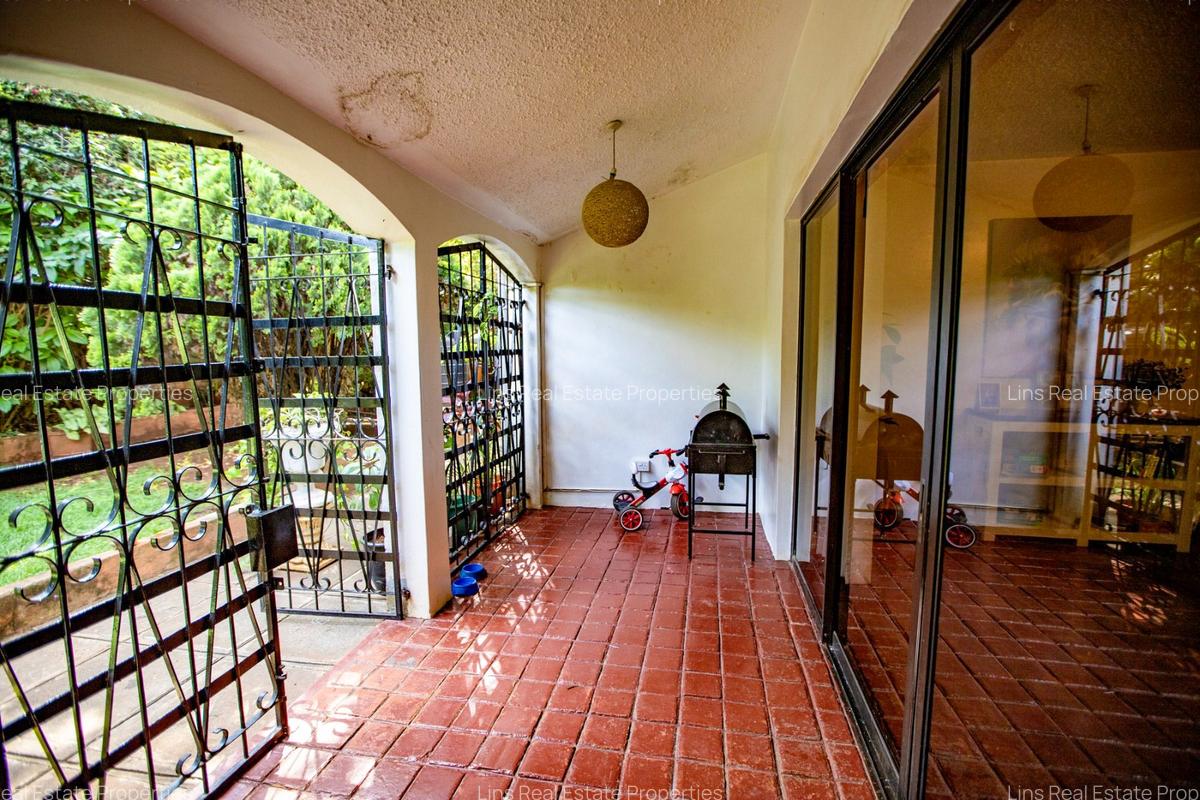4 Bed Townhouse with En Suite in Kilimani - 9