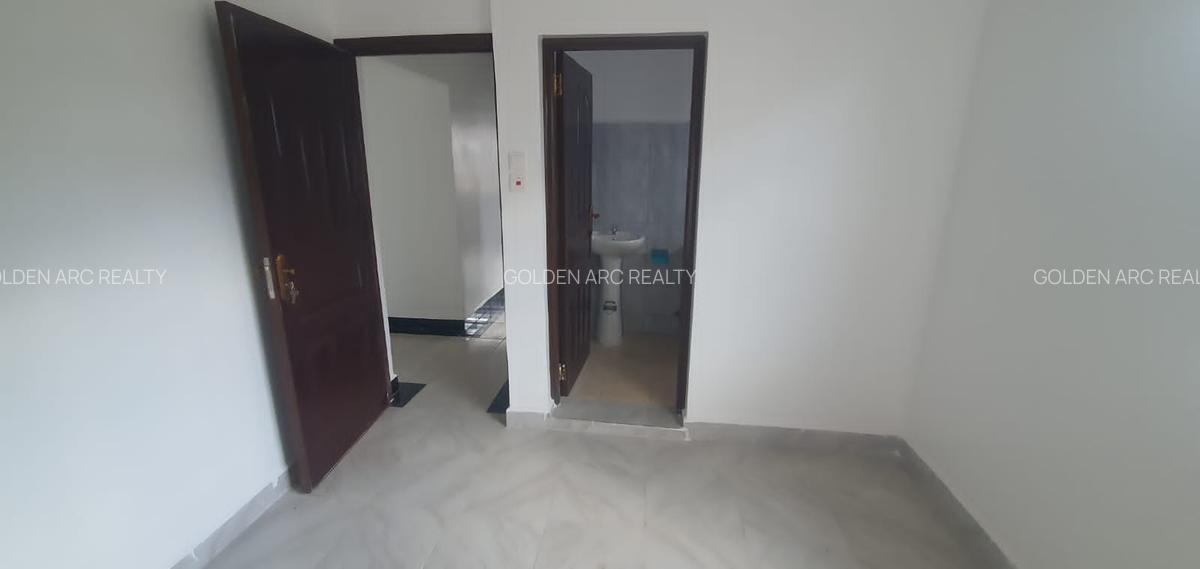 4 Bed House with En Suite in Ongata Rongai - 12