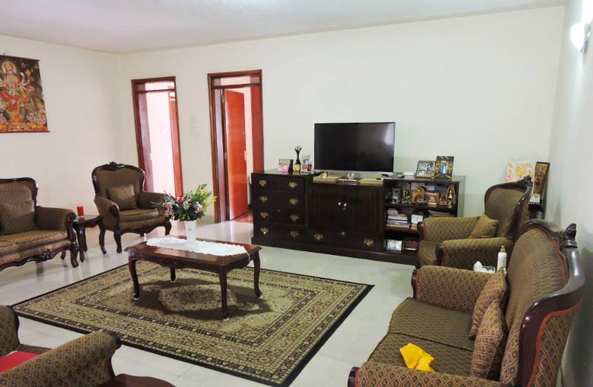 3 Bed Apartment with En Suite at Mogotio Road - 4