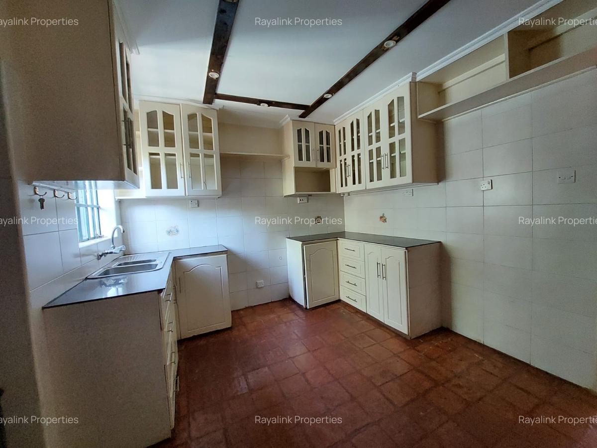 2 Bed House with Garden at Karen - 11