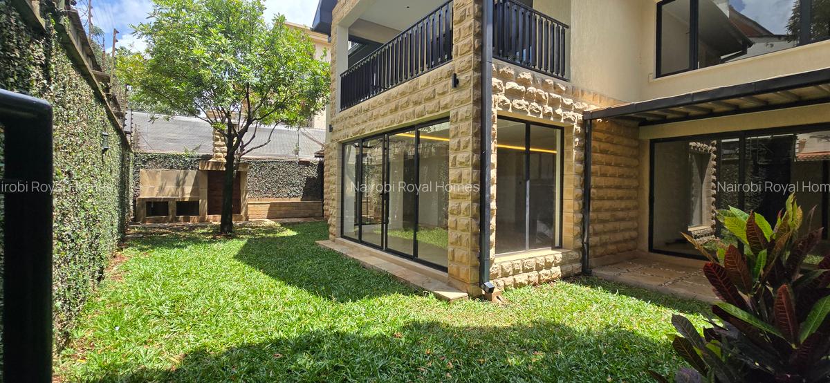 5 Bed Townhouse with En Suite at Lavington Green - 1