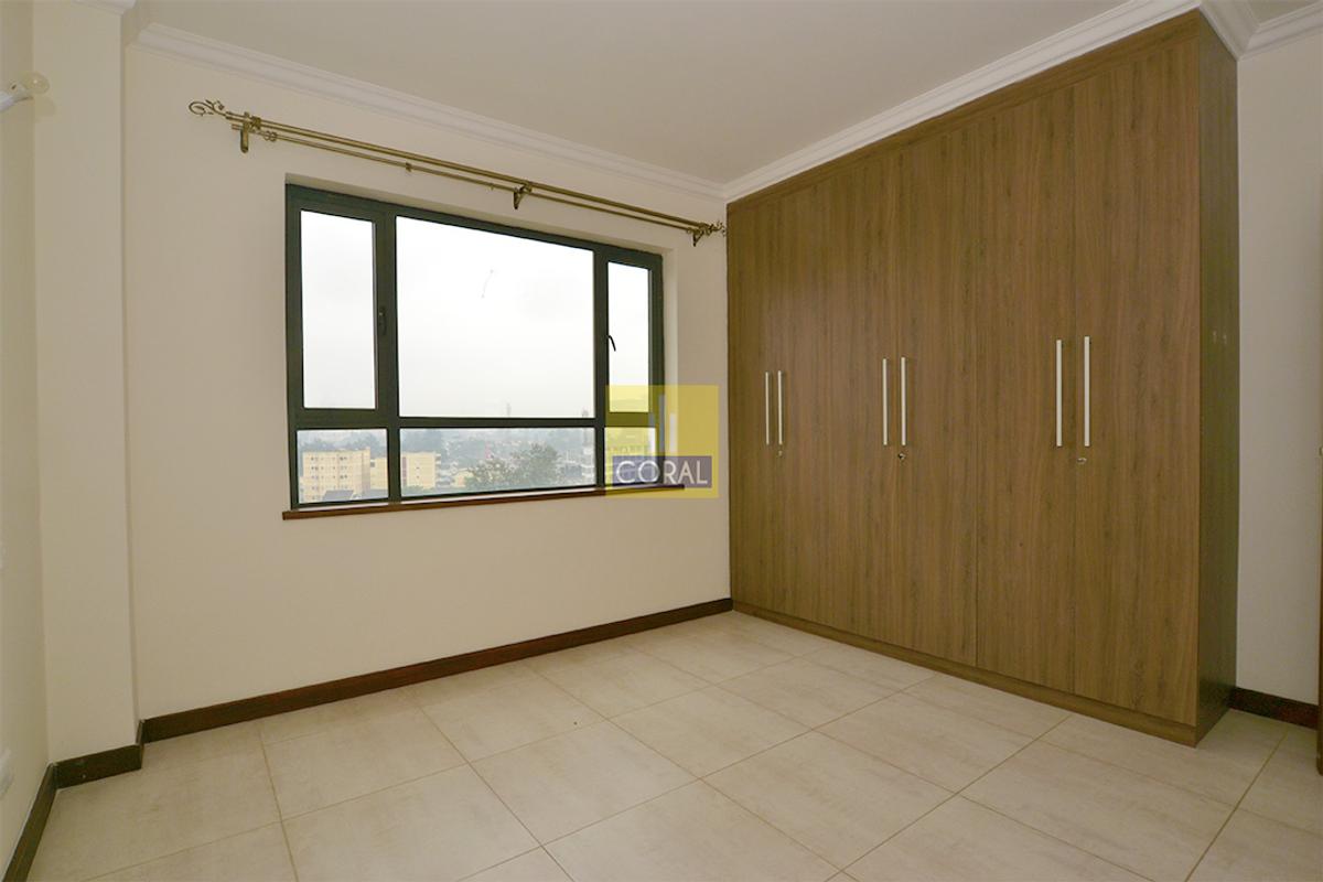 3 Bed Apartment in Parklands - 16