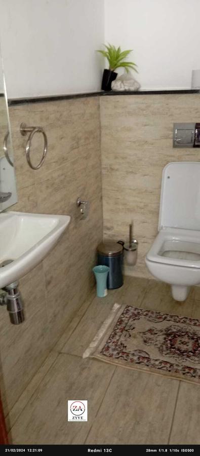 Serviced 1 Bed Apartment with En Suite at Near Yaya Center - 7