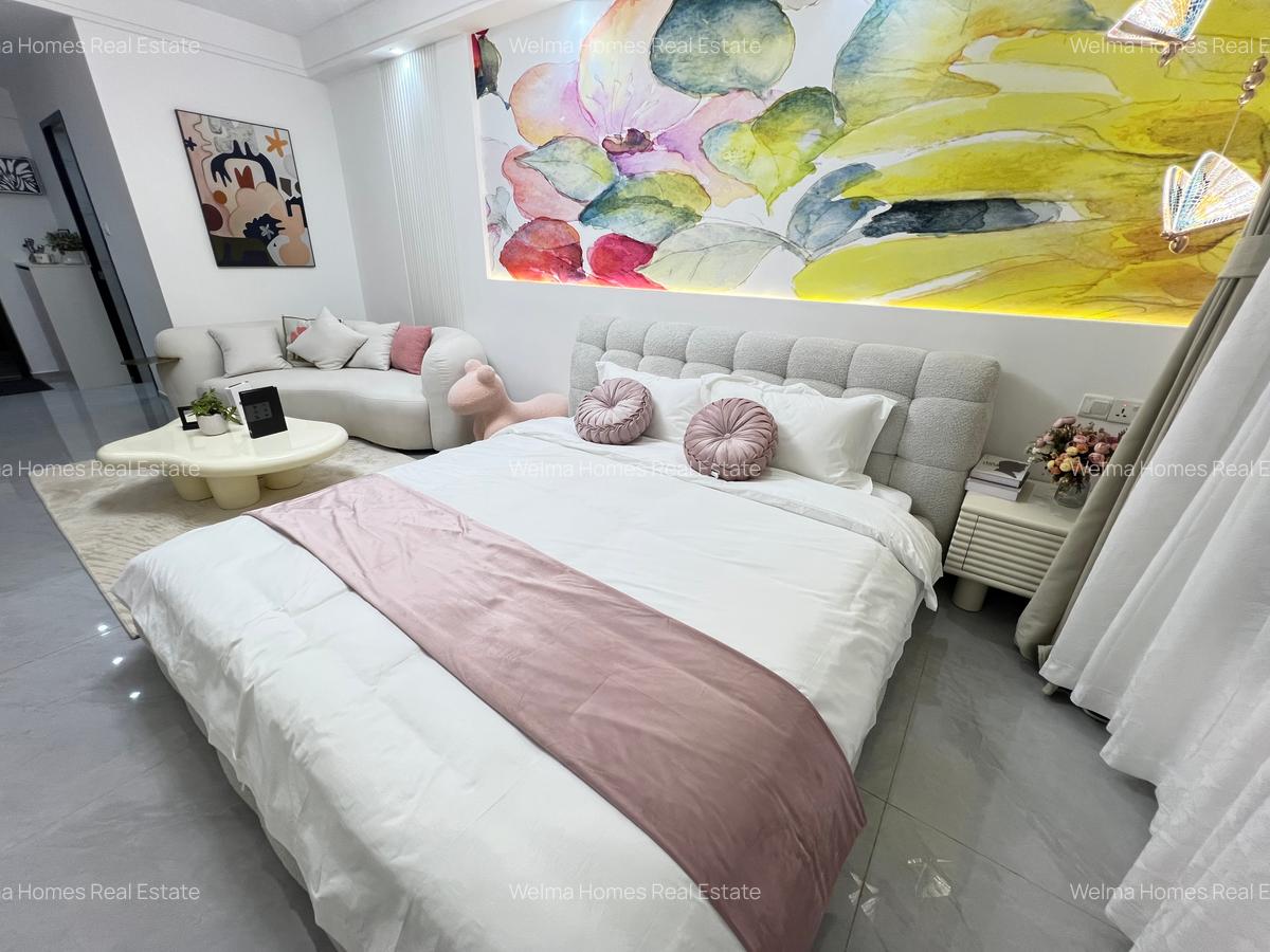 Studio Apartment with Swimming Pool in Kilimani - 4