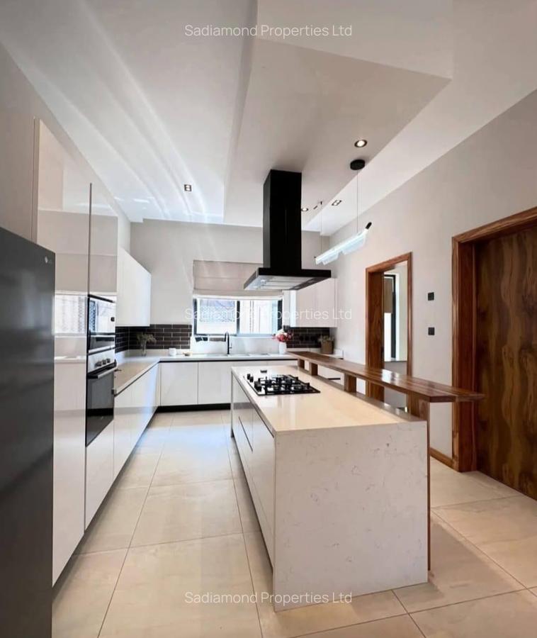 4 Bed Townhouse with En Suite in Loresho - 4