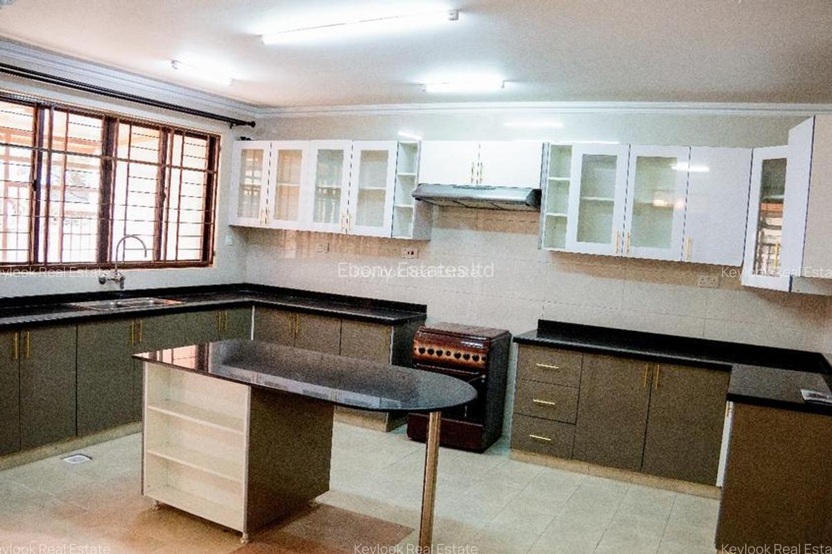 5 Bed Villa with En Suite at Maziwa Lavington - 7