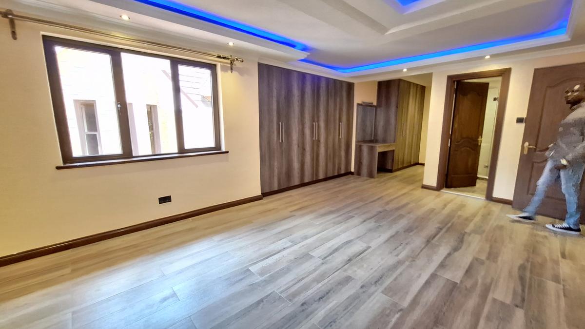 5 Bed Townhouse with En Suite at Kanjatta Road - 9