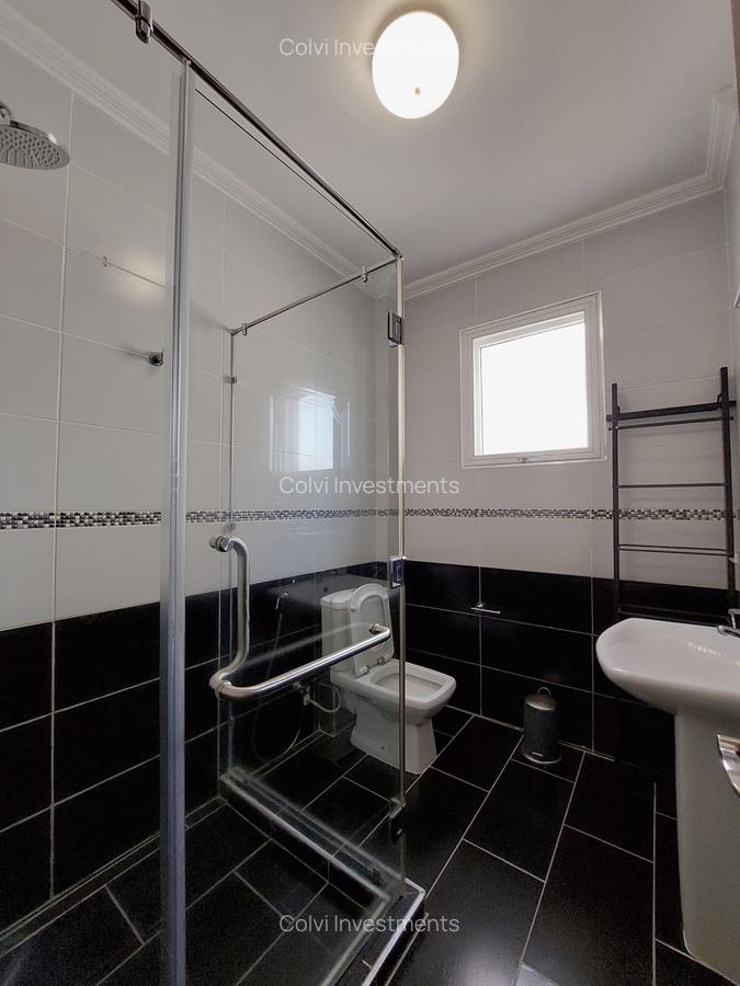 Furnished 3 Bed Apartment with En Suite in Brookside - 13