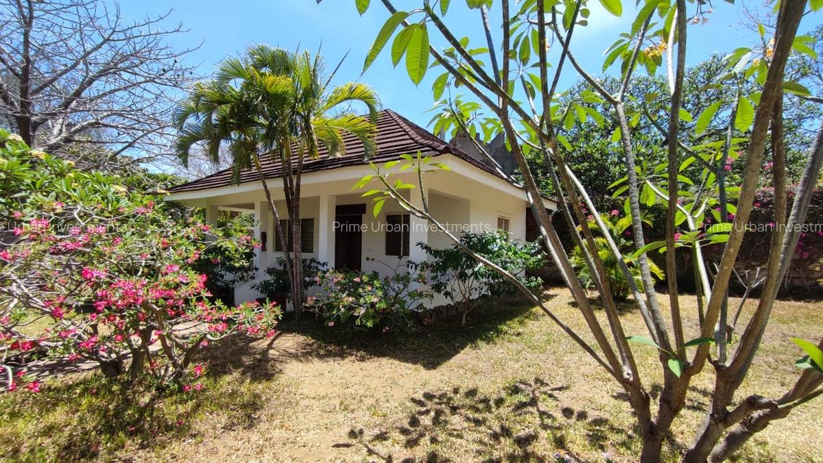 3 Bed House with En Suite in Malindi - 15