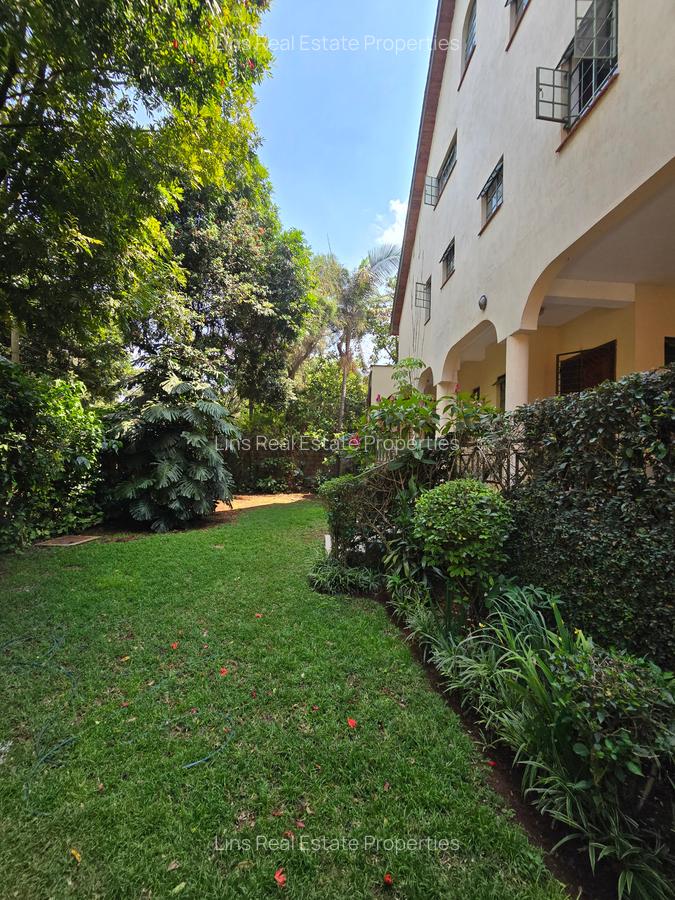 4 Bed Townhouse with En Suite in Lavington - 4
