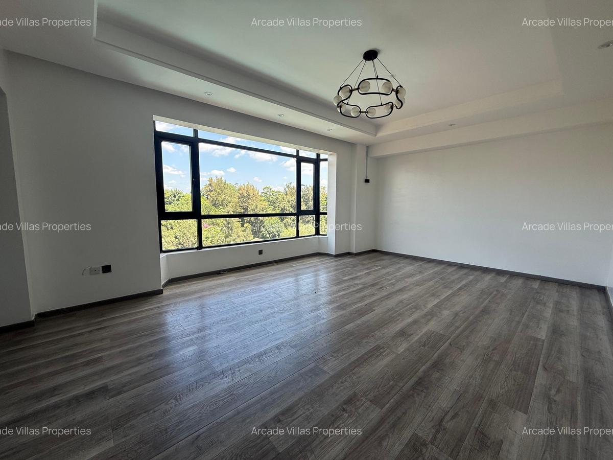 3 Bed Apartment with En Suite in Kileleshwa - 2