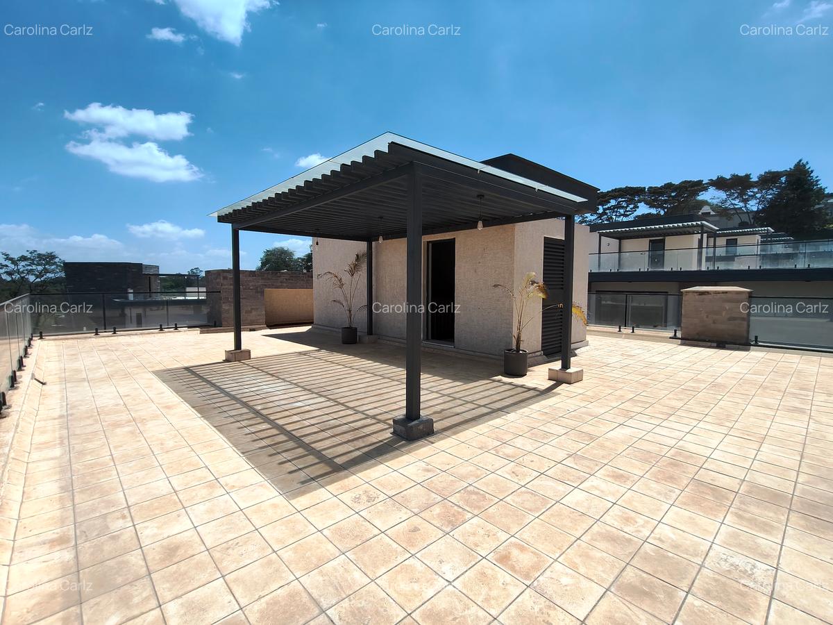 4 Bed Townhouse with En Suite at Loresho - 14