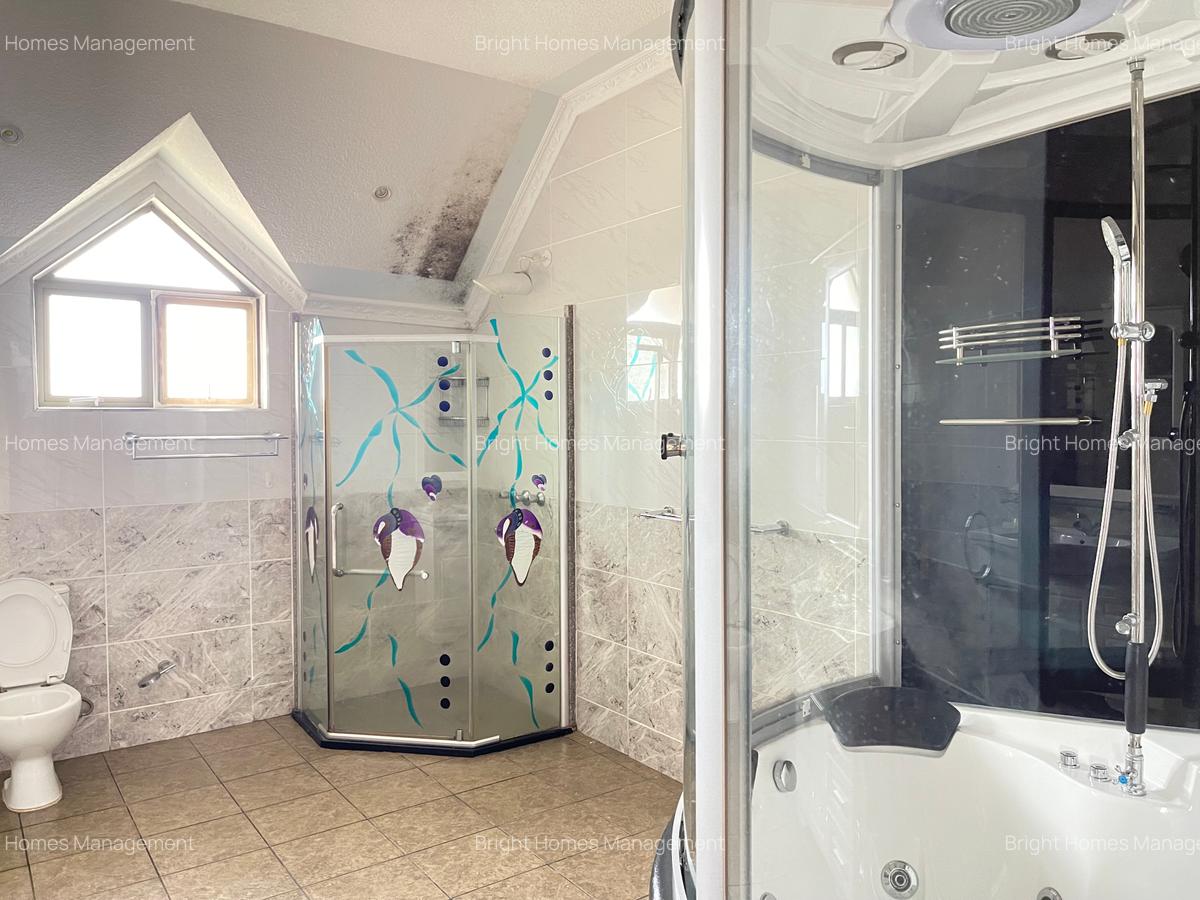 5 Bed Apartment with En Suite in Kilimani - 12