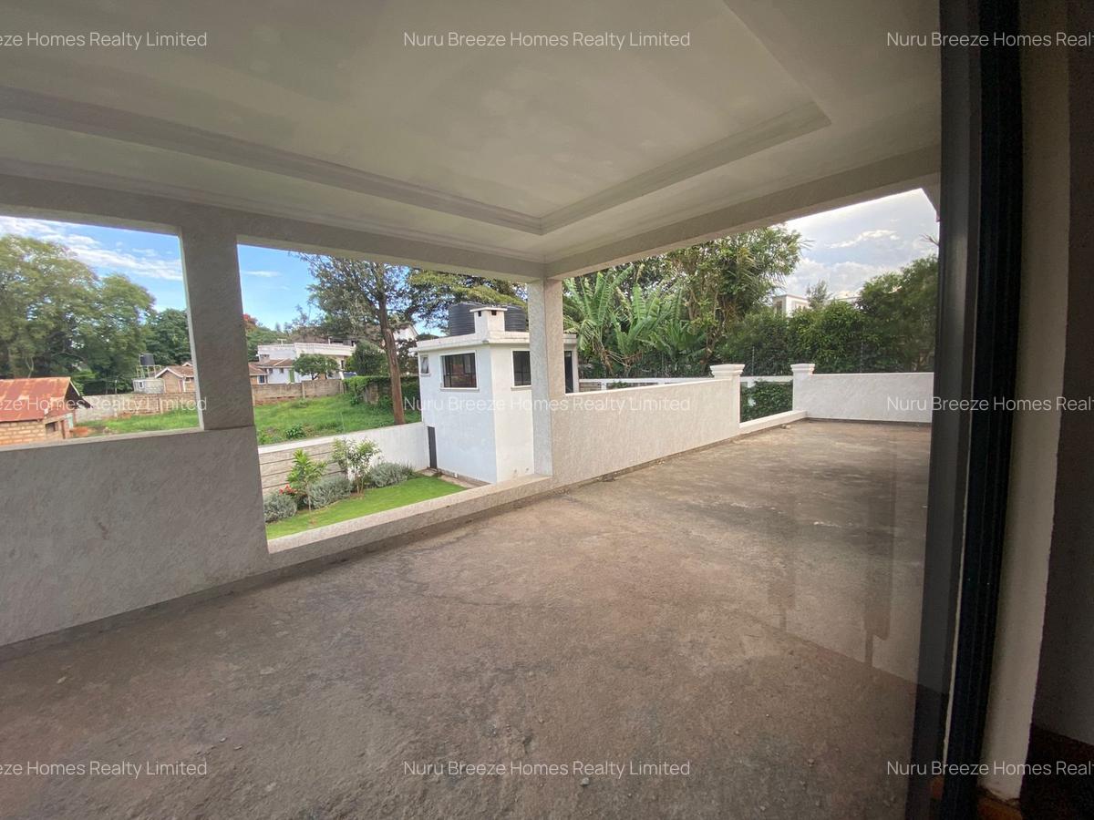 5 Bed House with En Suite in Runda - 13