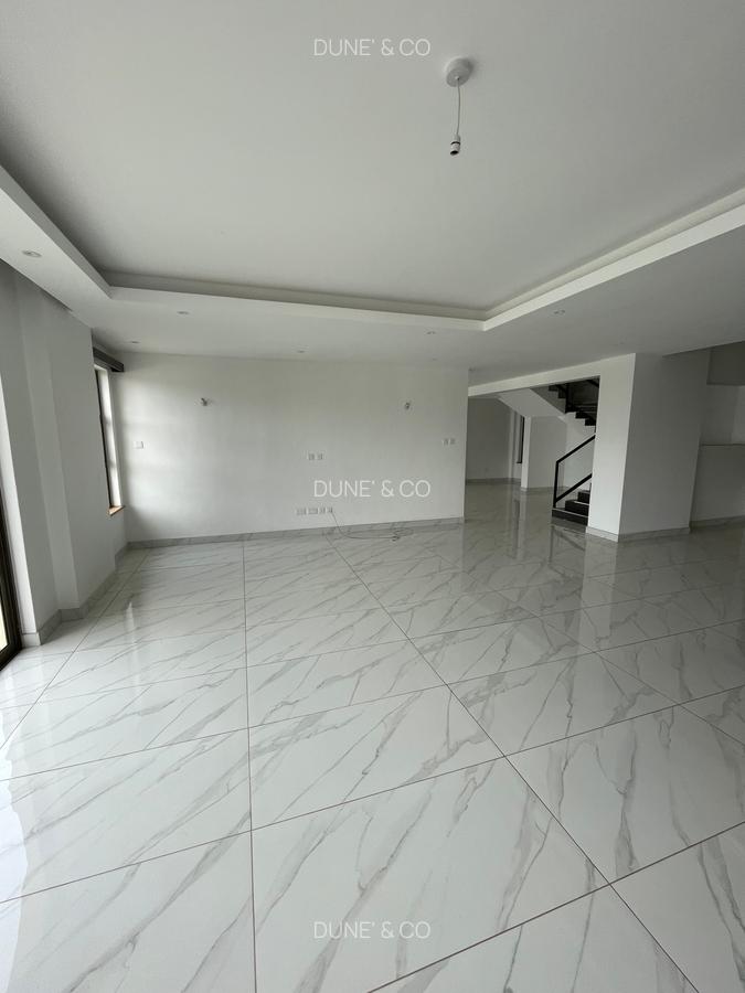 4 Bed Apartment with En Suite in Westlands Area - 2