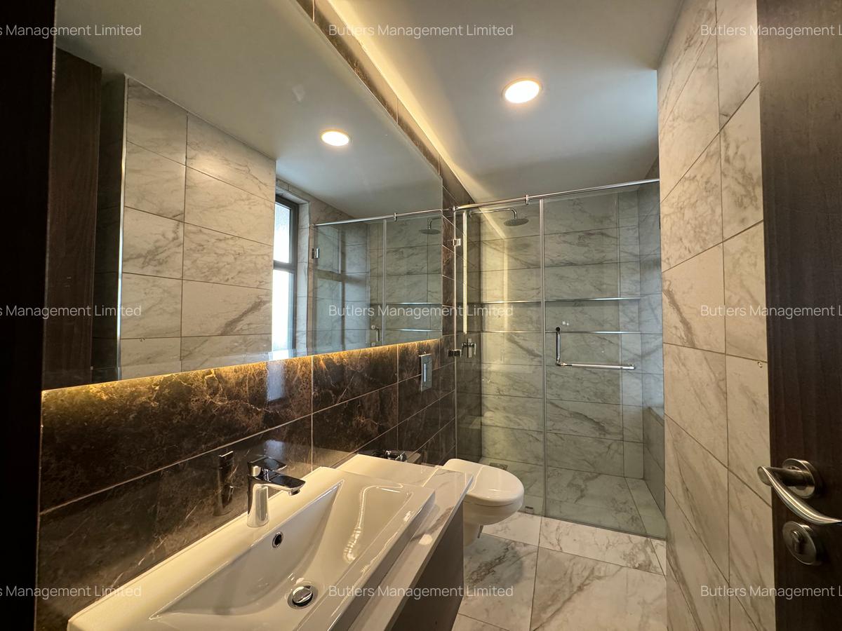 Furnished 3 Bed Apartment with En Suite at Off Brookside Grove - 16