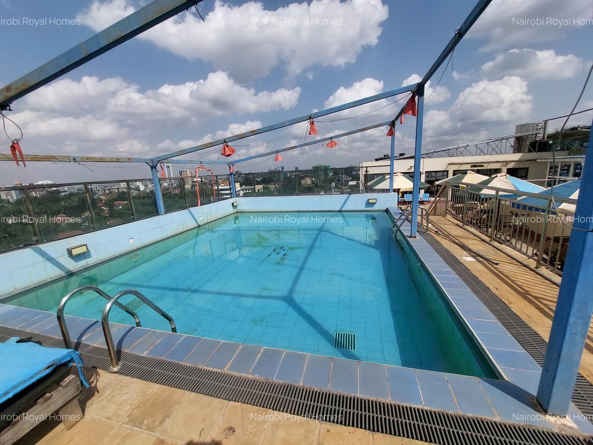 3 Bed Apartment with En Suite at Brookside Drive - 1