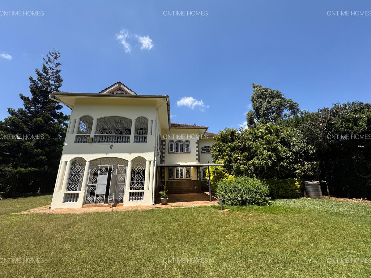 5 Bed House with En Suite at Runda - 12