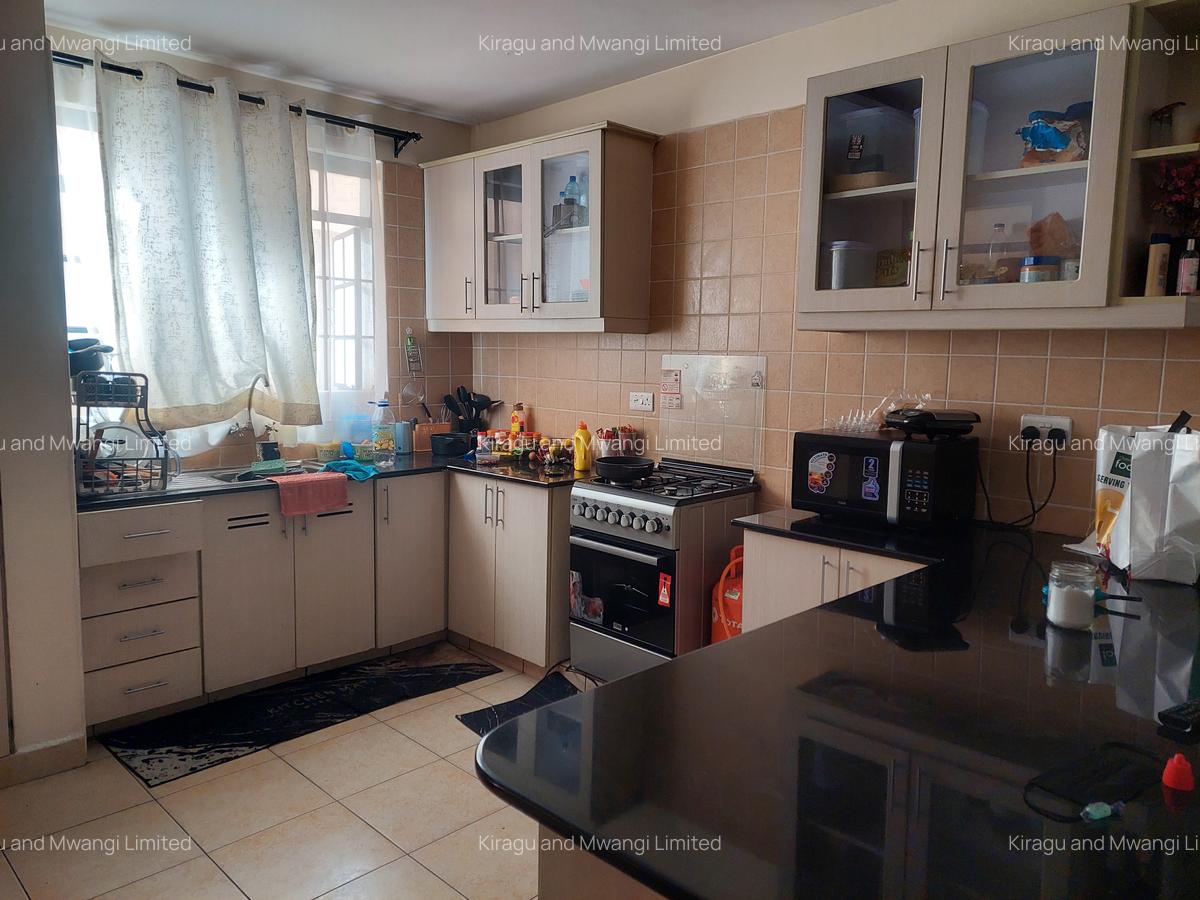 2 Bed Apartment with En Suite at Riverside Garden Cl - 3