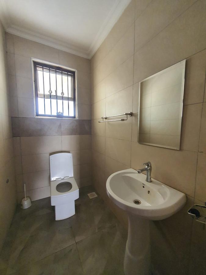 6 Bed Villa with En Suite at Westlands - 18