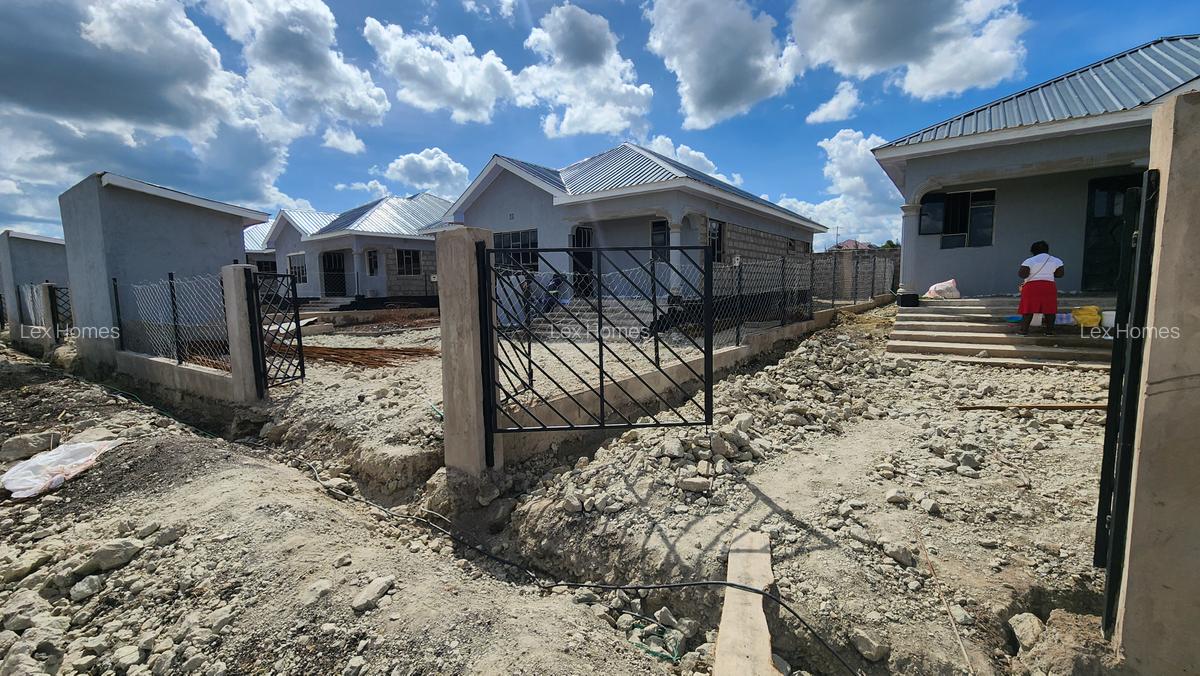 4 Bed House with En Suite at Kitengela Isinya Road - 1