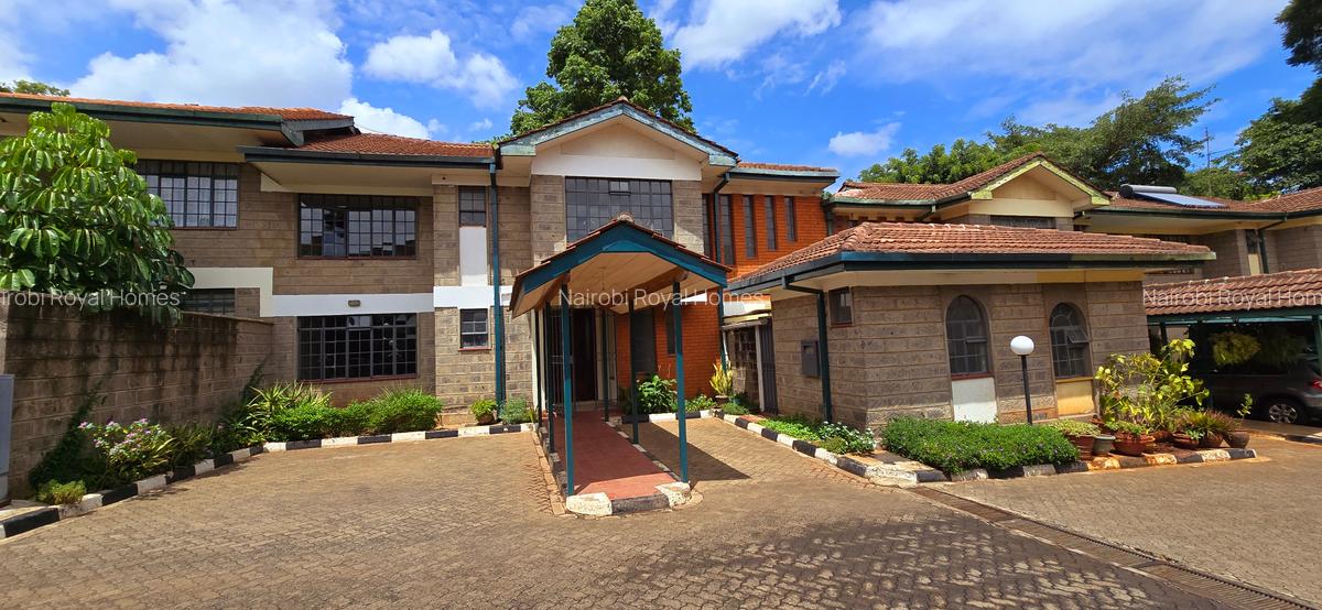 4 Bed Townhouse with En Suite at Lavington James Gichuru - 6
