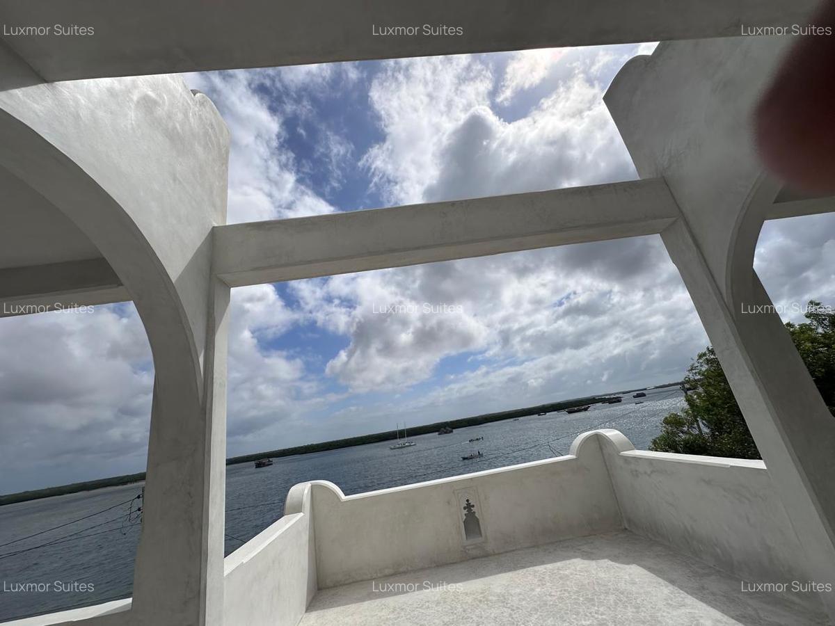 5 Bed Villa with En Suite at Lamu Shela Area - 18