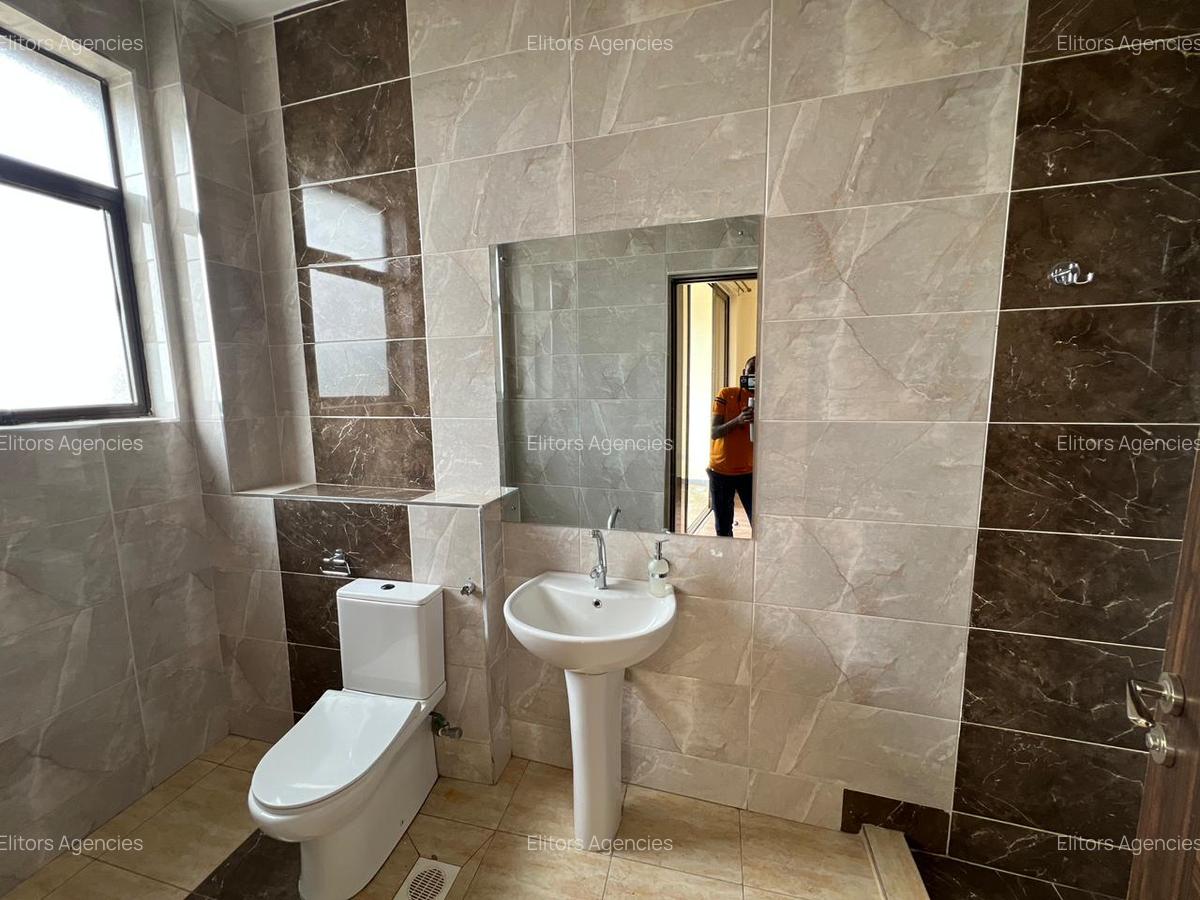 3 Bed Apartment with En Suite at Nyeri Road - 18
