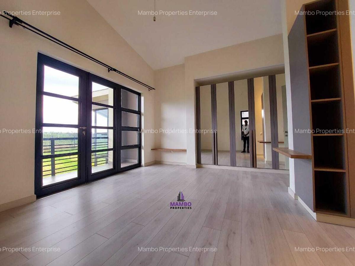 4 Bed Villa with En Suite at Redhill - 14