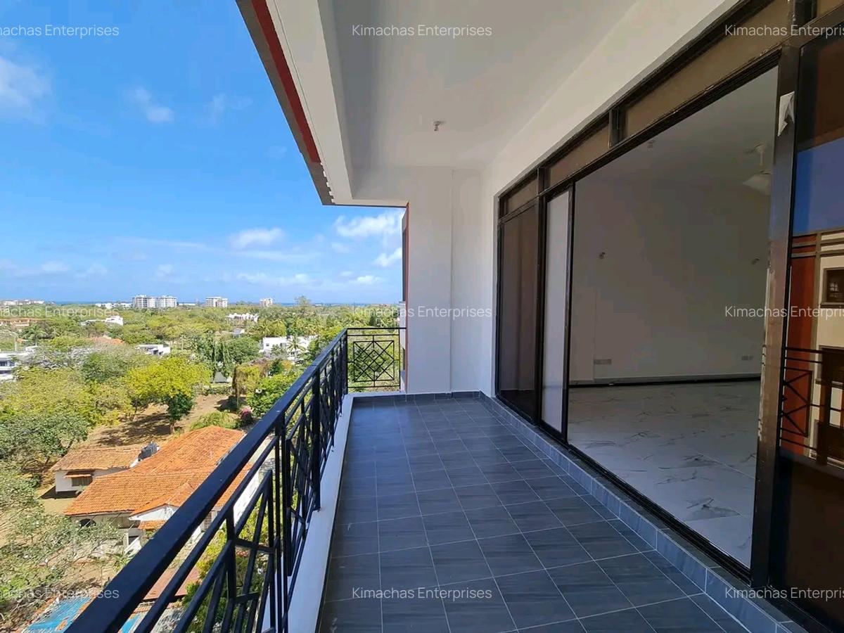 3 Bed Apartment with En Suite at Kasuku Road - 20