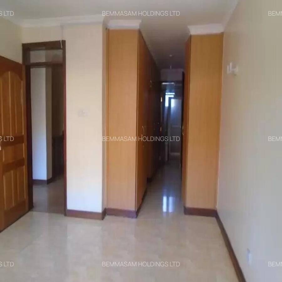 4 Bed Villa with En Suite at Mandela Road - 4