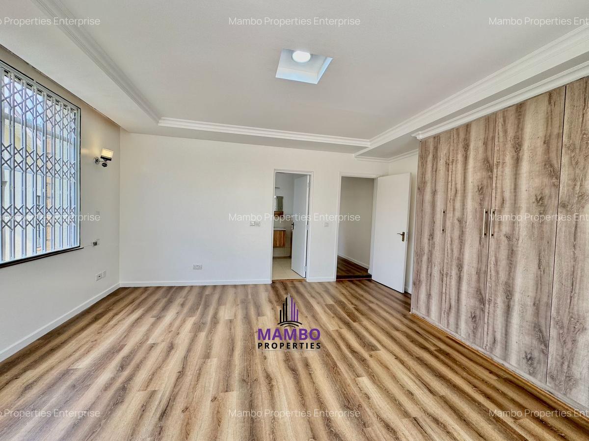 4 Bed Townhouse with En Suite at Westlands - 18