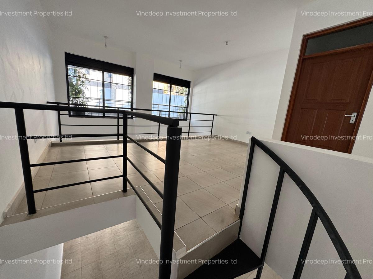 567 ft² Commercial Property with Backup Generator at 1St Parklands - 3