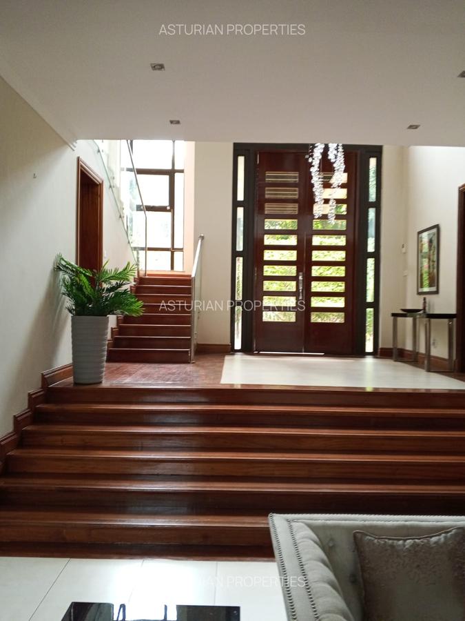 5 Bed Townhouse with En Suite in Karen - 10