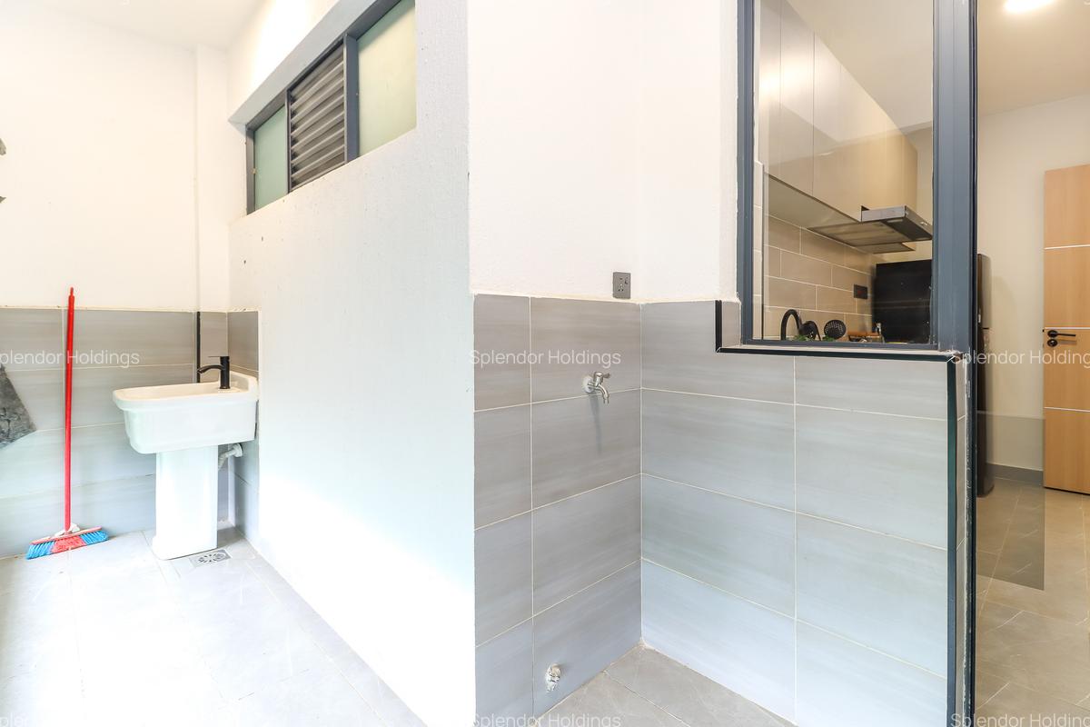 2 Bed Apartment with En Suite in Lavington - 14