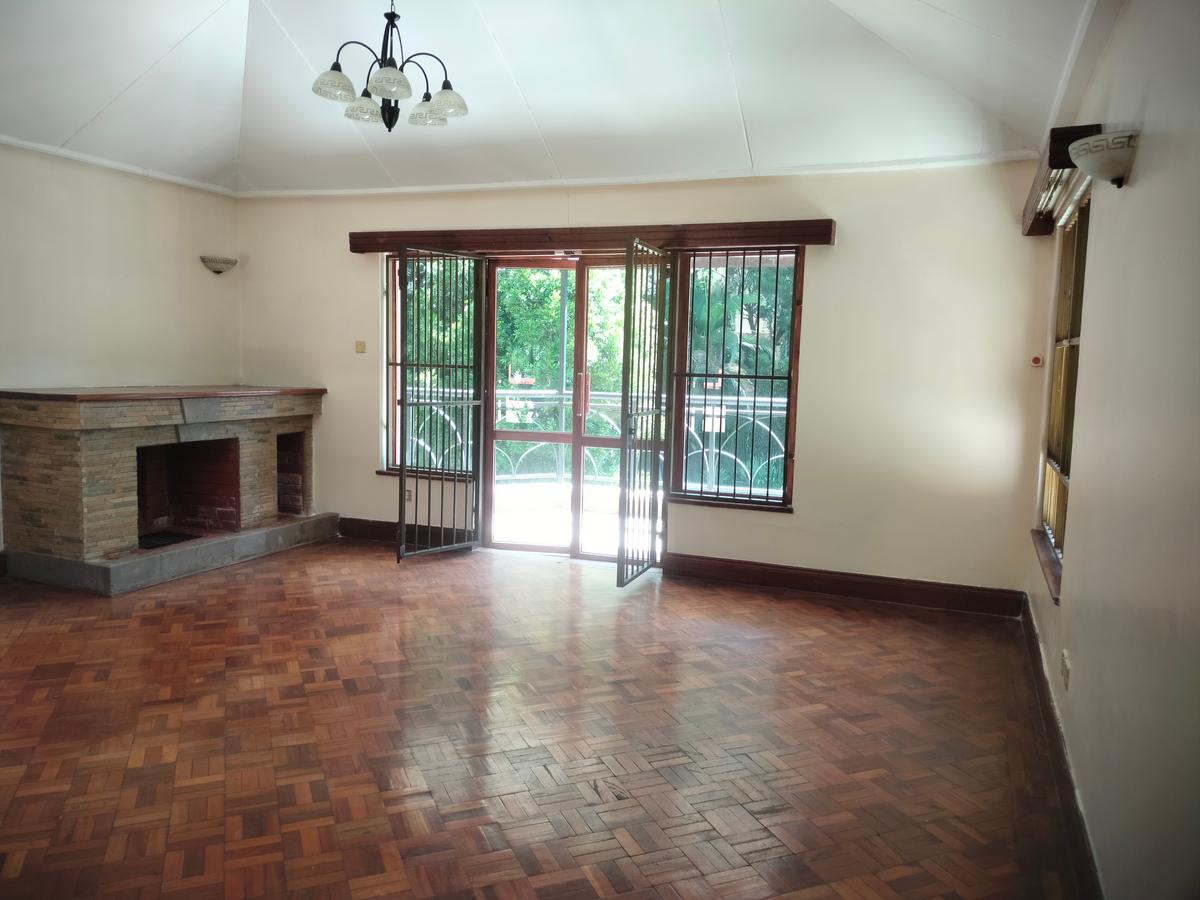 5 Bed Townhouse with Swimming Pool at Close To Germany School And Roslyn Academy - 12