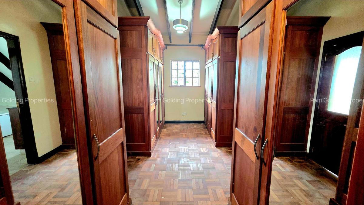 4 Bed House with En Suite in Karen - 10