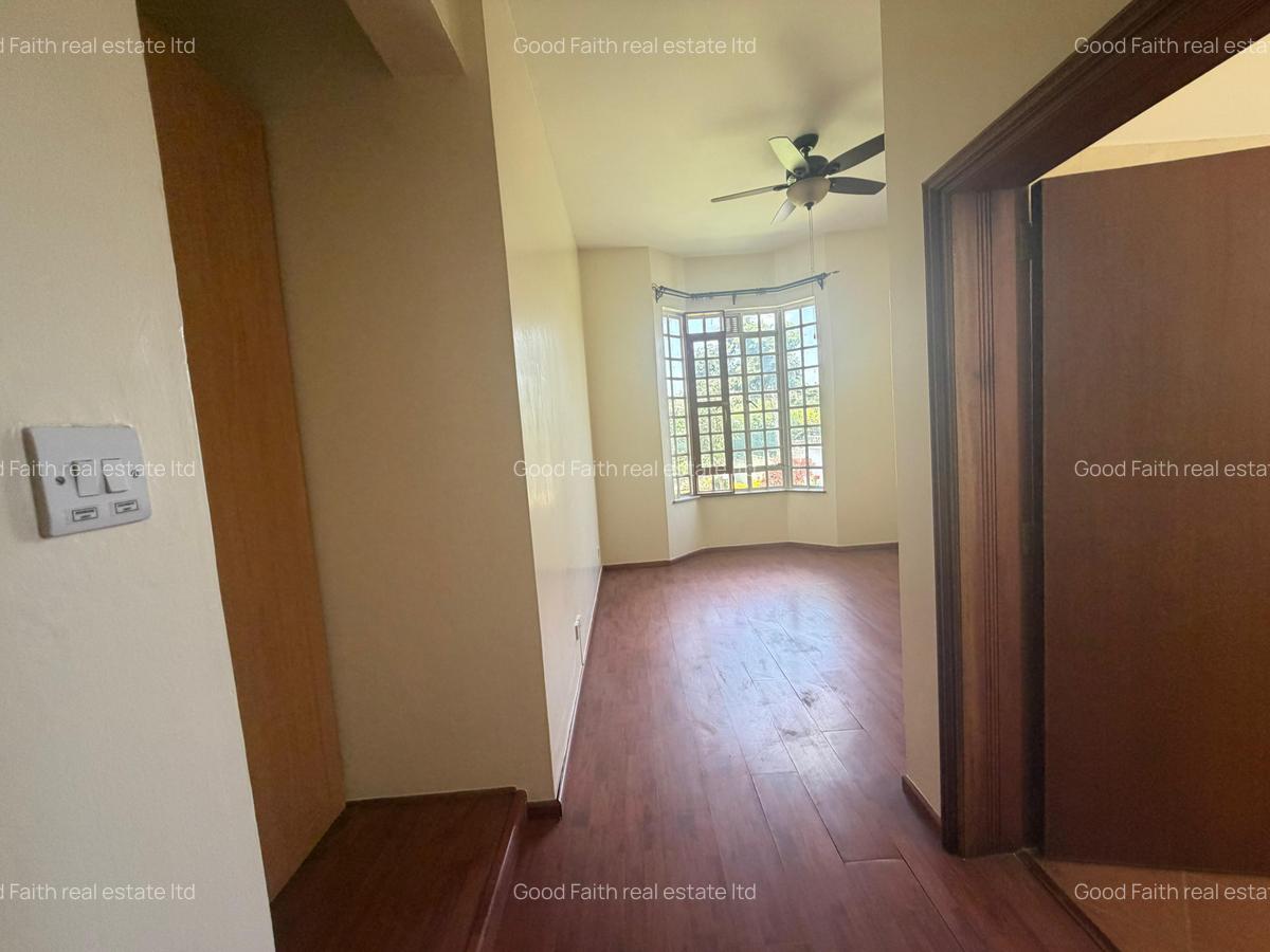 5 Bed House with En Suite in Runda - 7